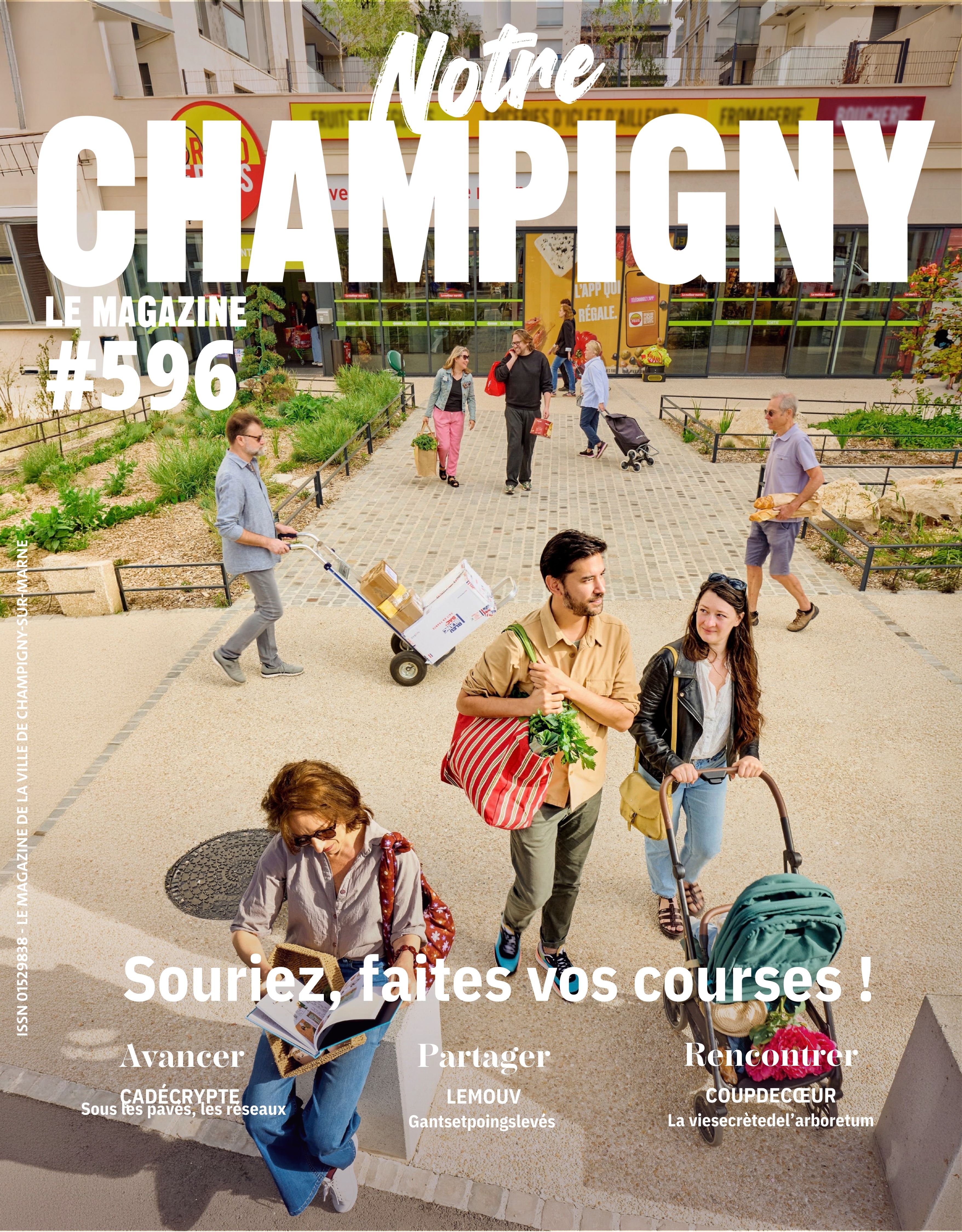 Une magazine 596